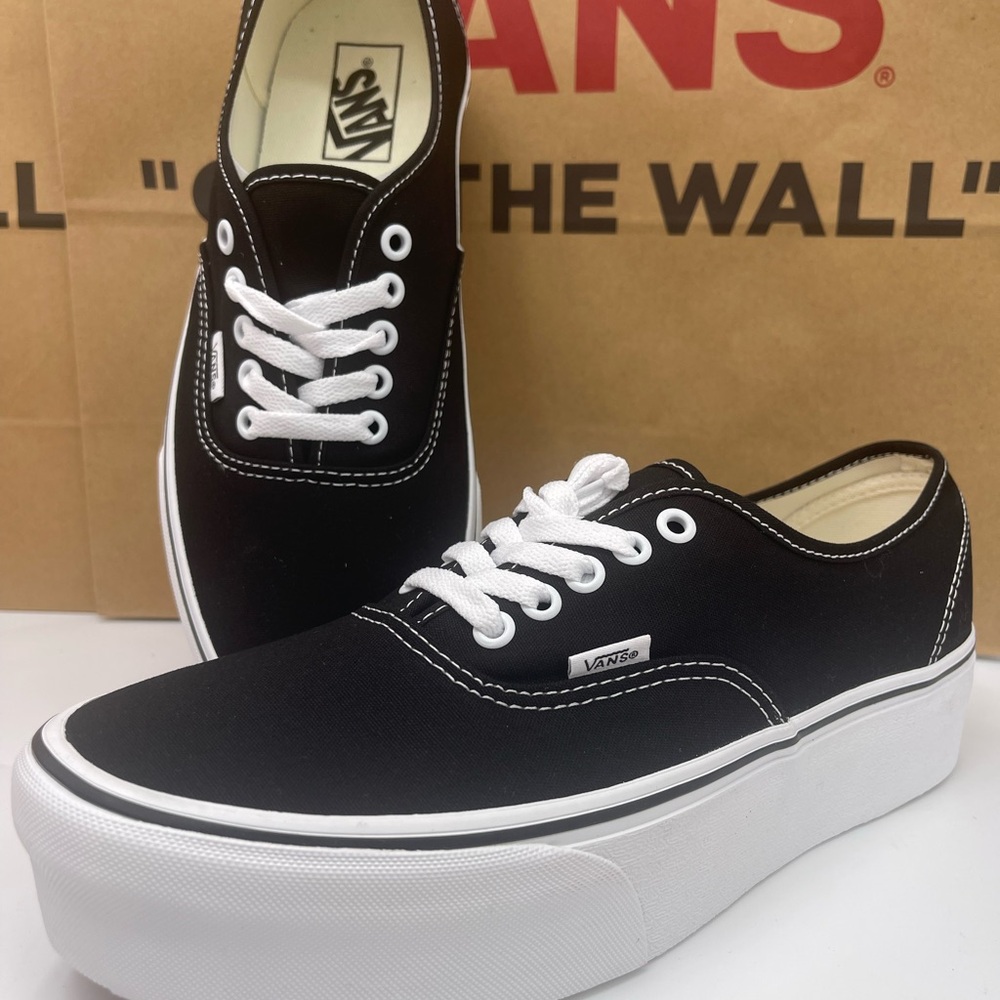 Vans WMNS Authentic Stacked 
Canvas Black/True W Platform Sneakers 
VN0A5KXXBMX